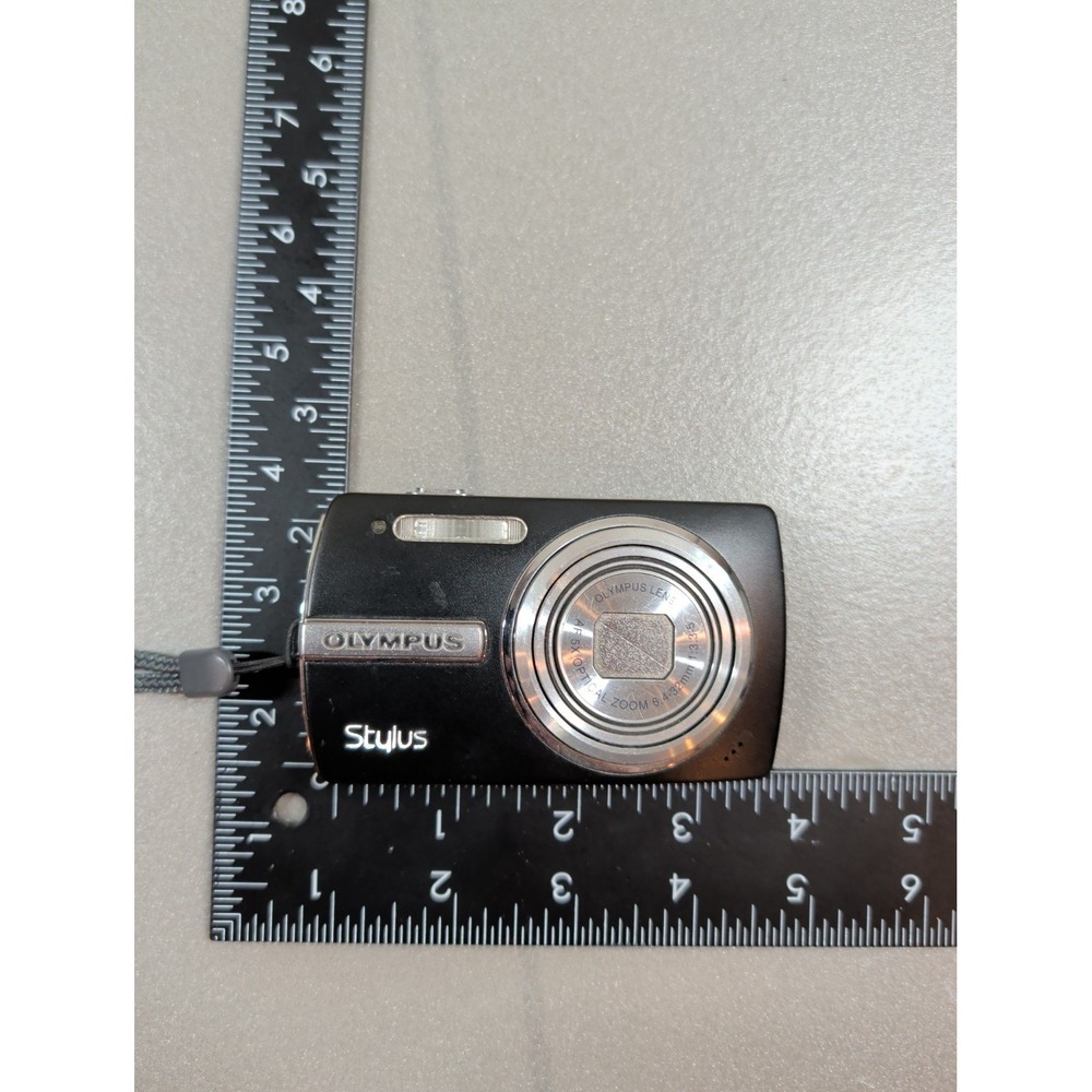 Olympus Stylus 840 8.0MP Digital Camera Black 5x Optical Zoom Kit with Case - Picture 14 of 14